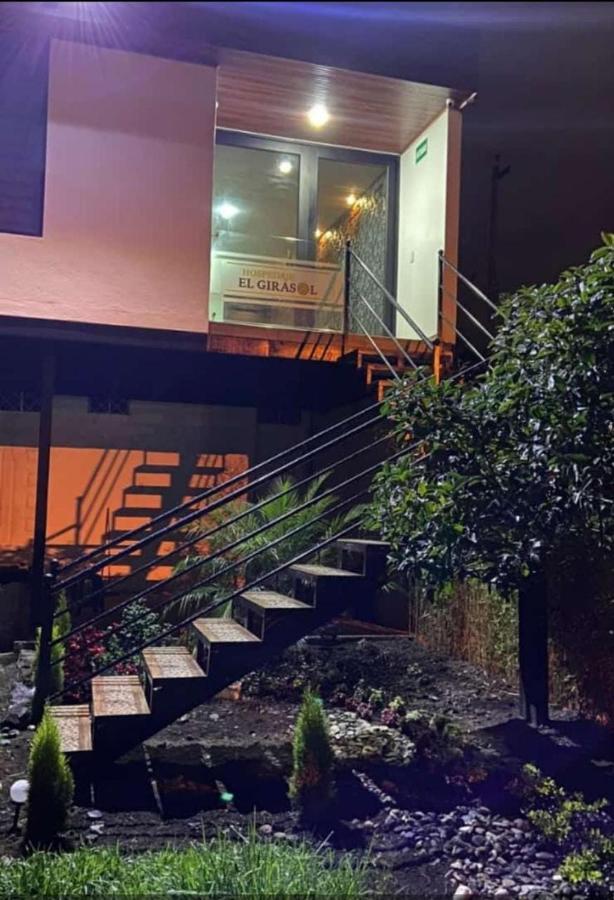 Hospedaje El Girasol Tababela Quito Esterno foto
